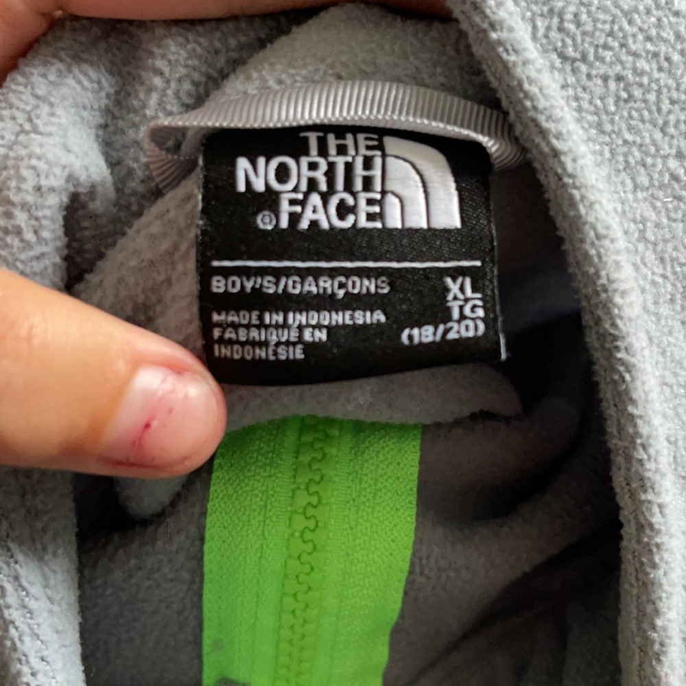 North face jacket - Picture 2 of 3